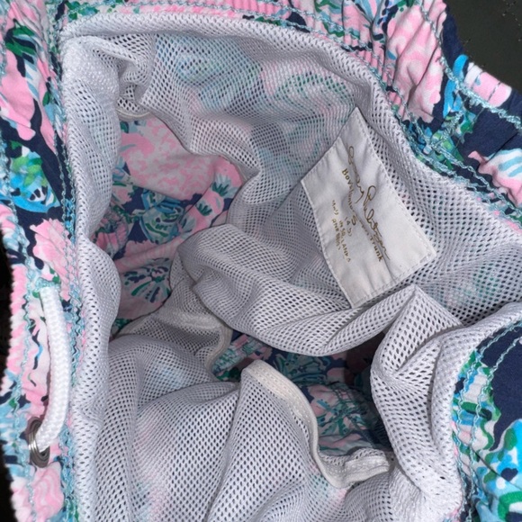 Lilly Pulitzer Boys' kids swim Trunk in Pink and Blue size 4-5. VGUC - Picture 6 of 6